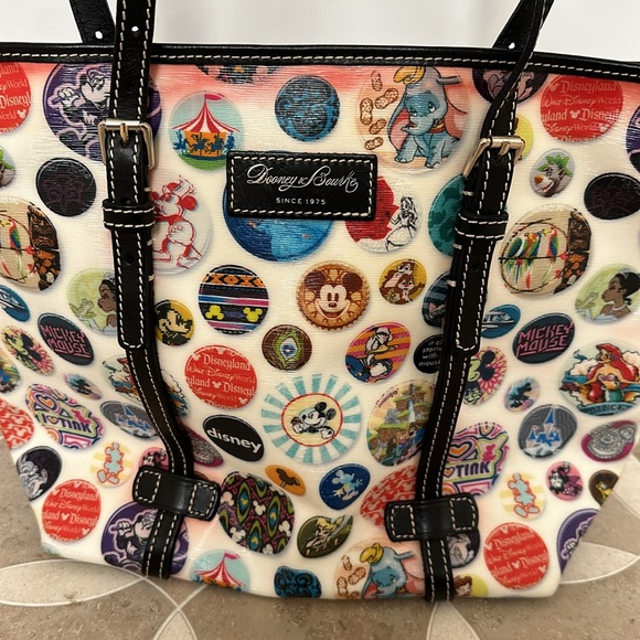 Dooney&Bourke "2012" Disney Buttons Tote used once - Picture 2 of 9